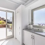 Villa Breathtaking 6 Bed In