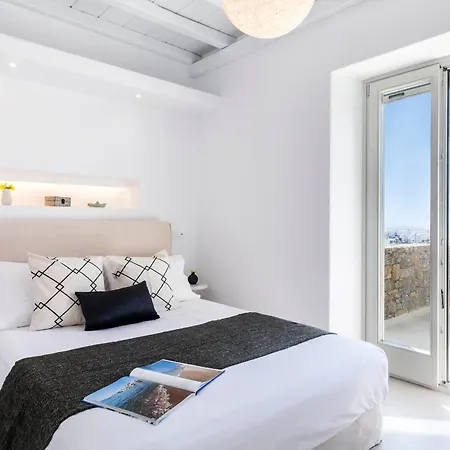 Breathtaking 6 Bed In Villa *